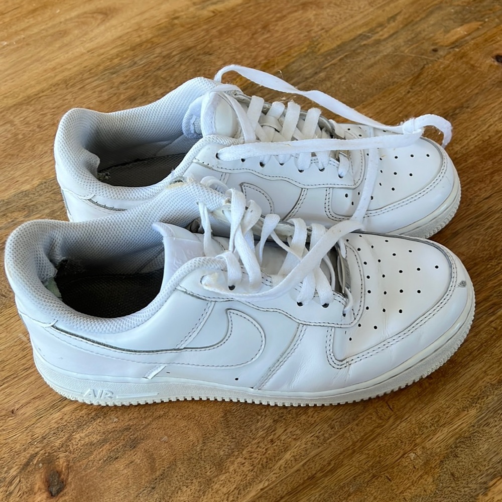 Air Force 1 sneakers